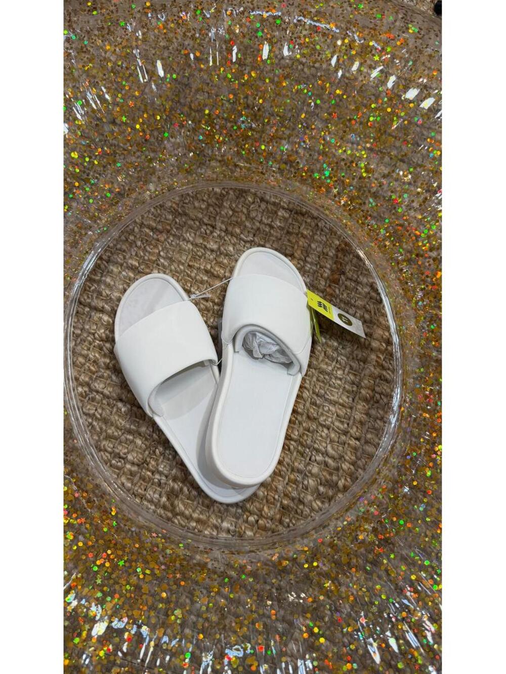 All In Motion Women's White/Makenna Slide Sandals size 11